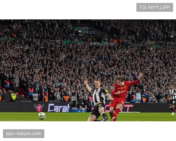 观点：欧冠四分之一决赛首回合显示，高位防线正成为各豪门主流选择